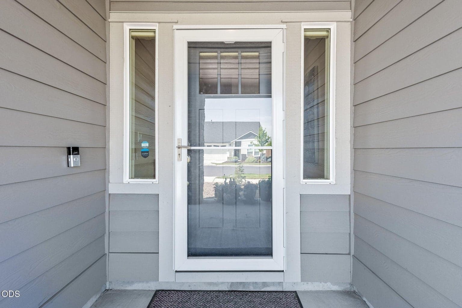 Photo of 4898 Zenith 3 of 44