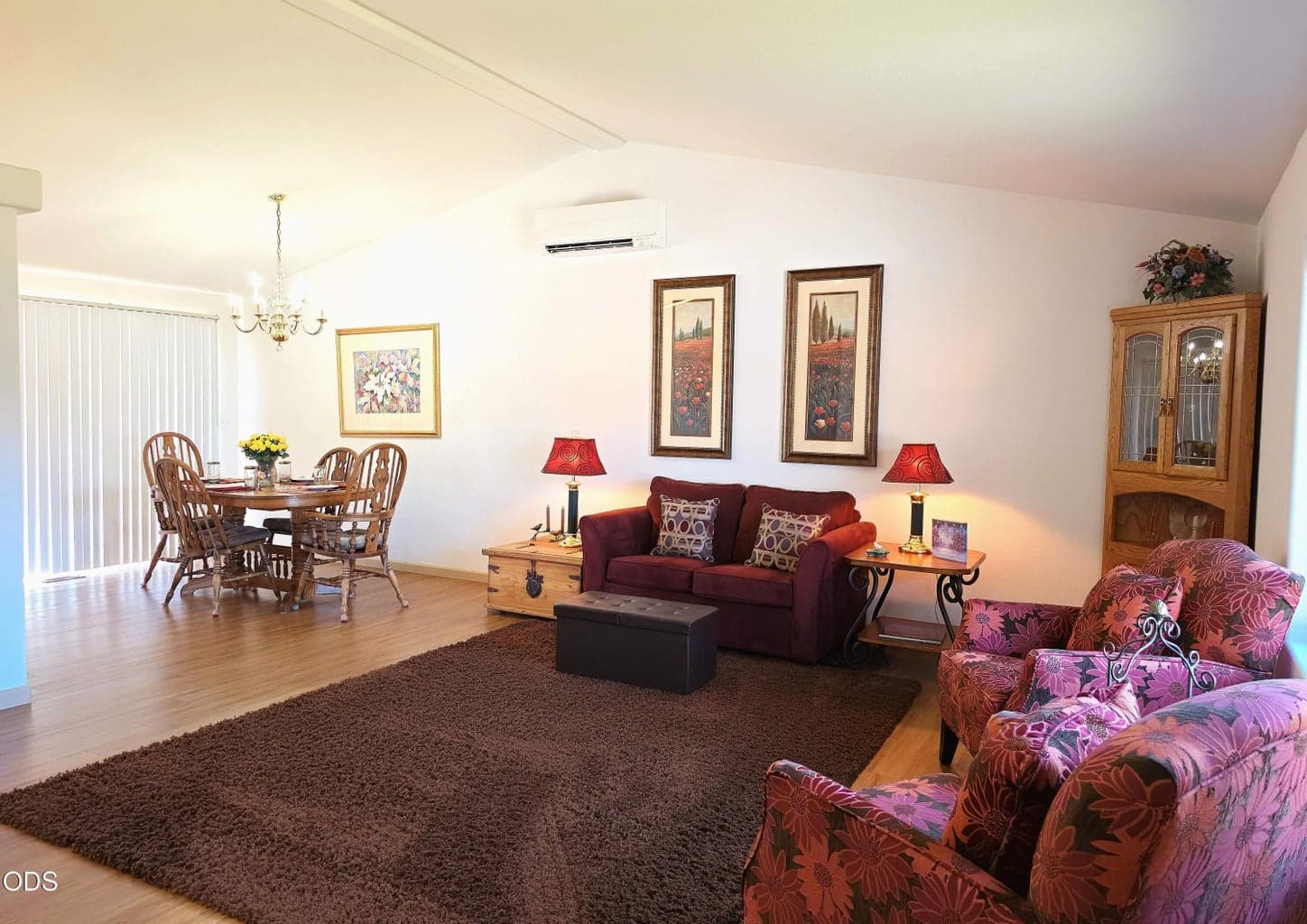 Large great room with vaulted ceiling