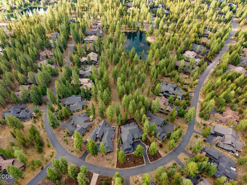 Photo of 56370 Fireglass Loop 44 of 54