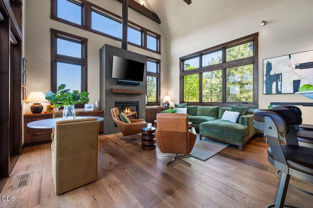 This west-facing home has floor-to-ceiling windows surrounding the Great Room, allowing amazing natural light throughout the entire day.