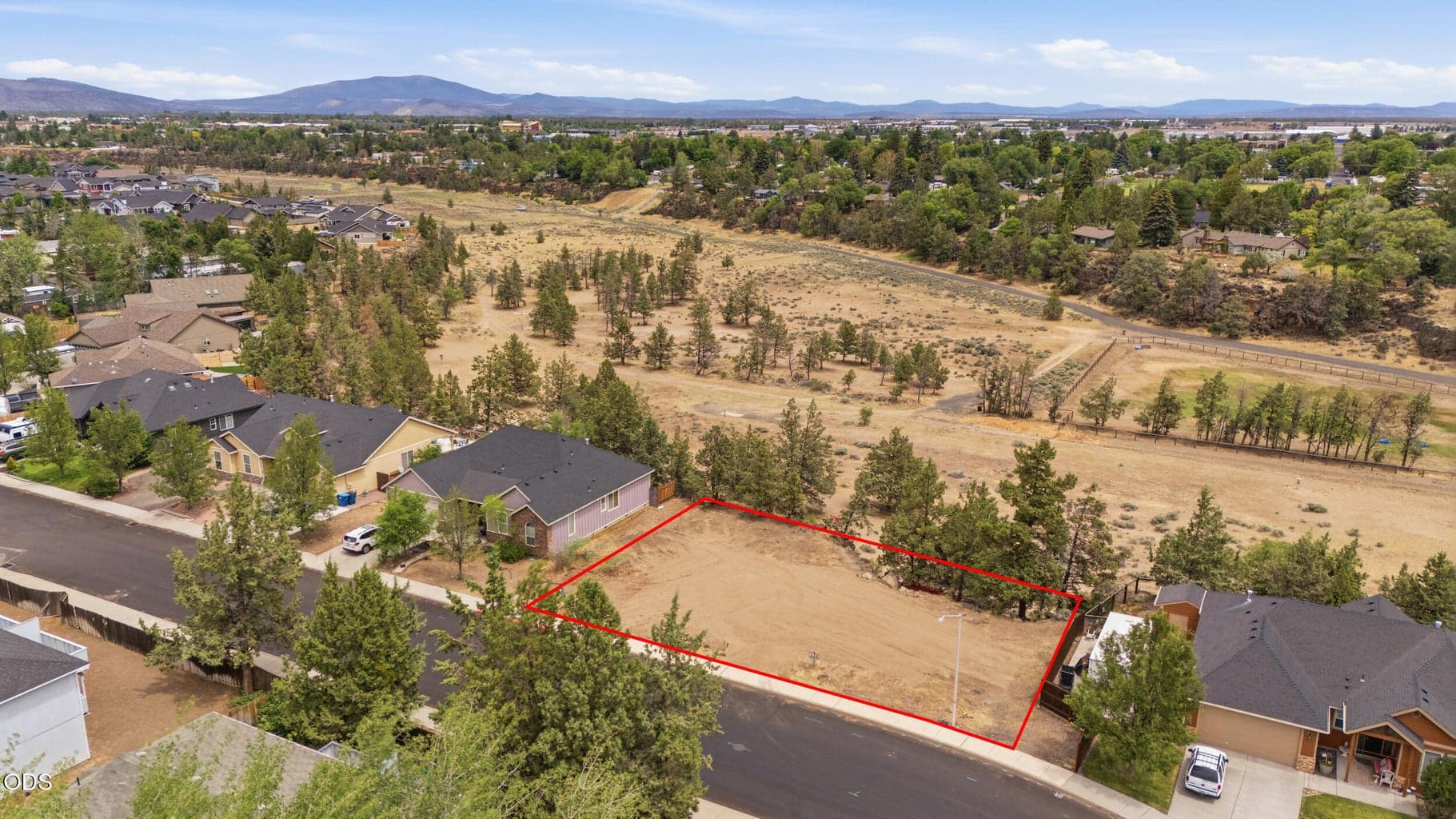 320 NW 16th Pl