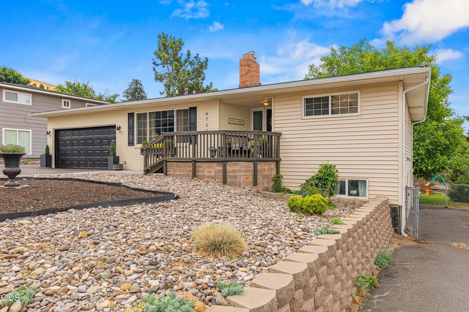 Photo of 6732 Eberlein 1 of 60