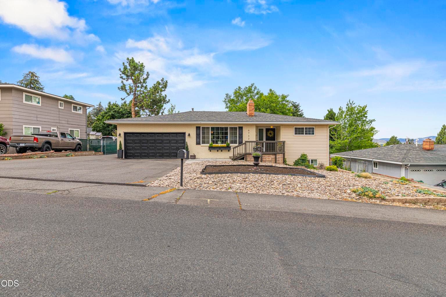 Photo of 6732 Eberlein 3 of 60