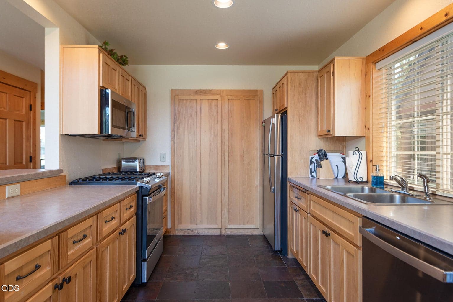 Photo of 8578 Red Wing Lane 9 of 23