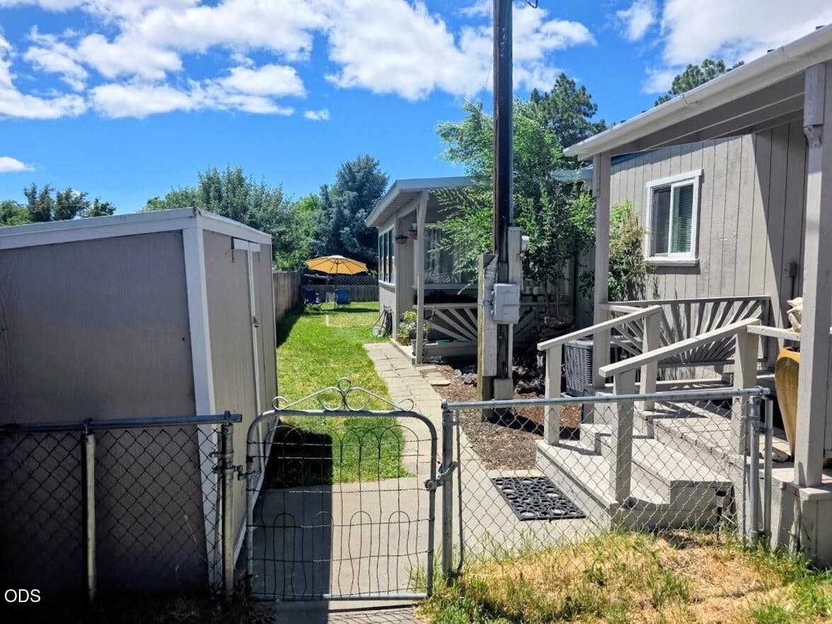 FENCED YARD