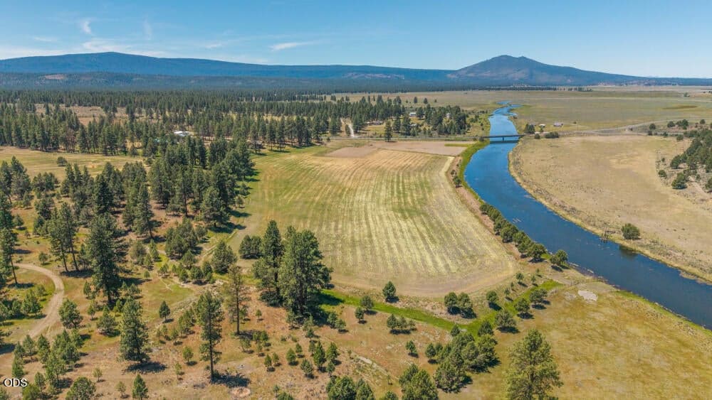 Photo of 23125 Sprague River Road 6 of 158