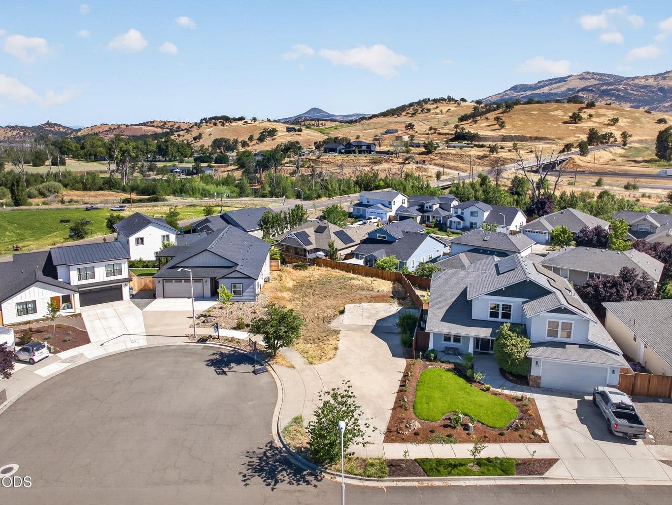 Photo of 139 Willow Springs 1 of 13