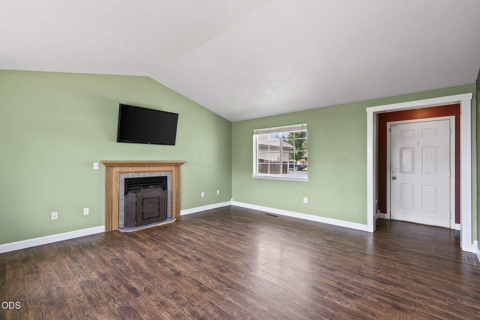 Photo of 2834 SW 27th Court 8 of 41