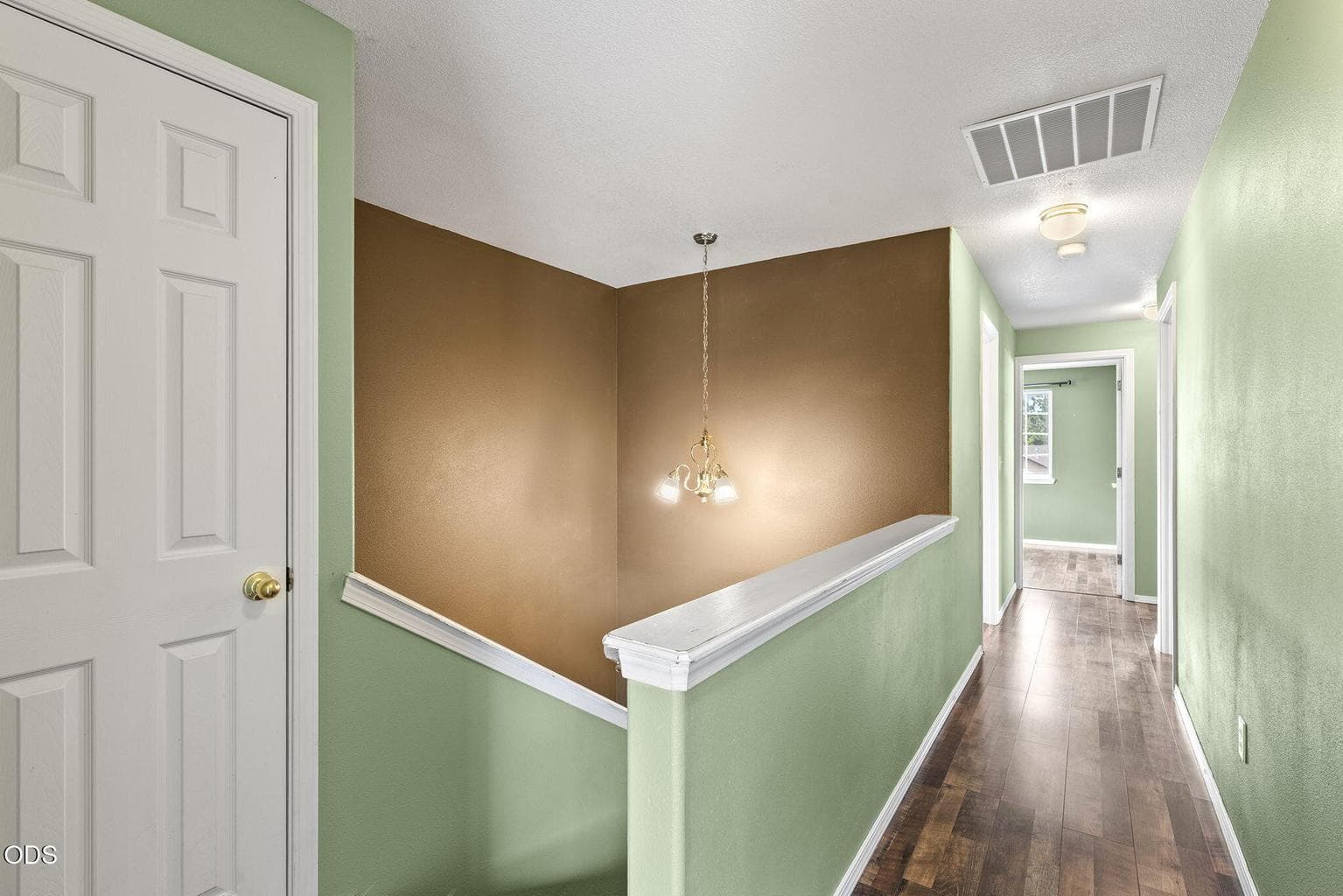 Photo of 2834 SW 27th Court 16 of 41
