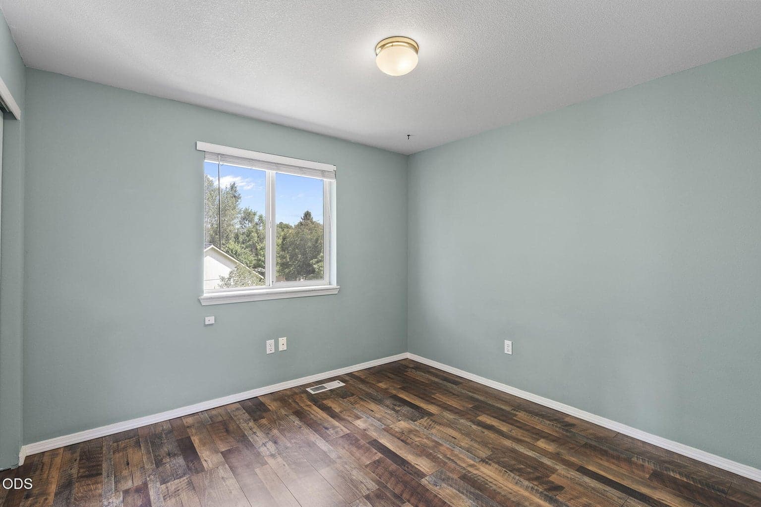Photo of 2834 SW 27th Court 17 of 41
