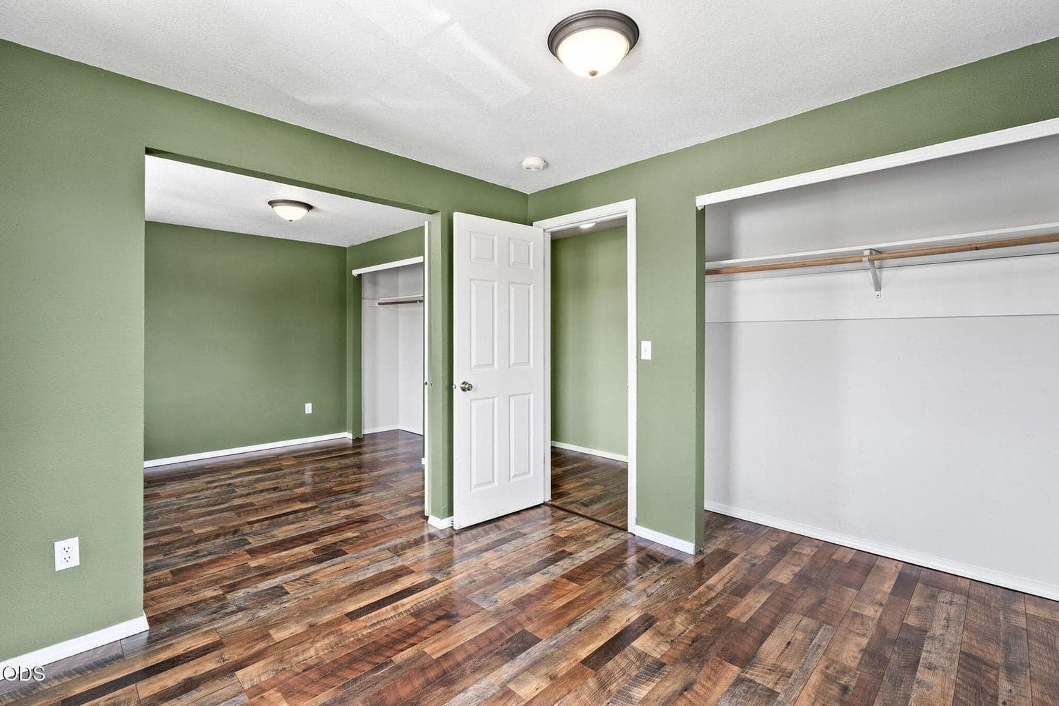 Photo of 2834 SW 27th Court 18 of 41