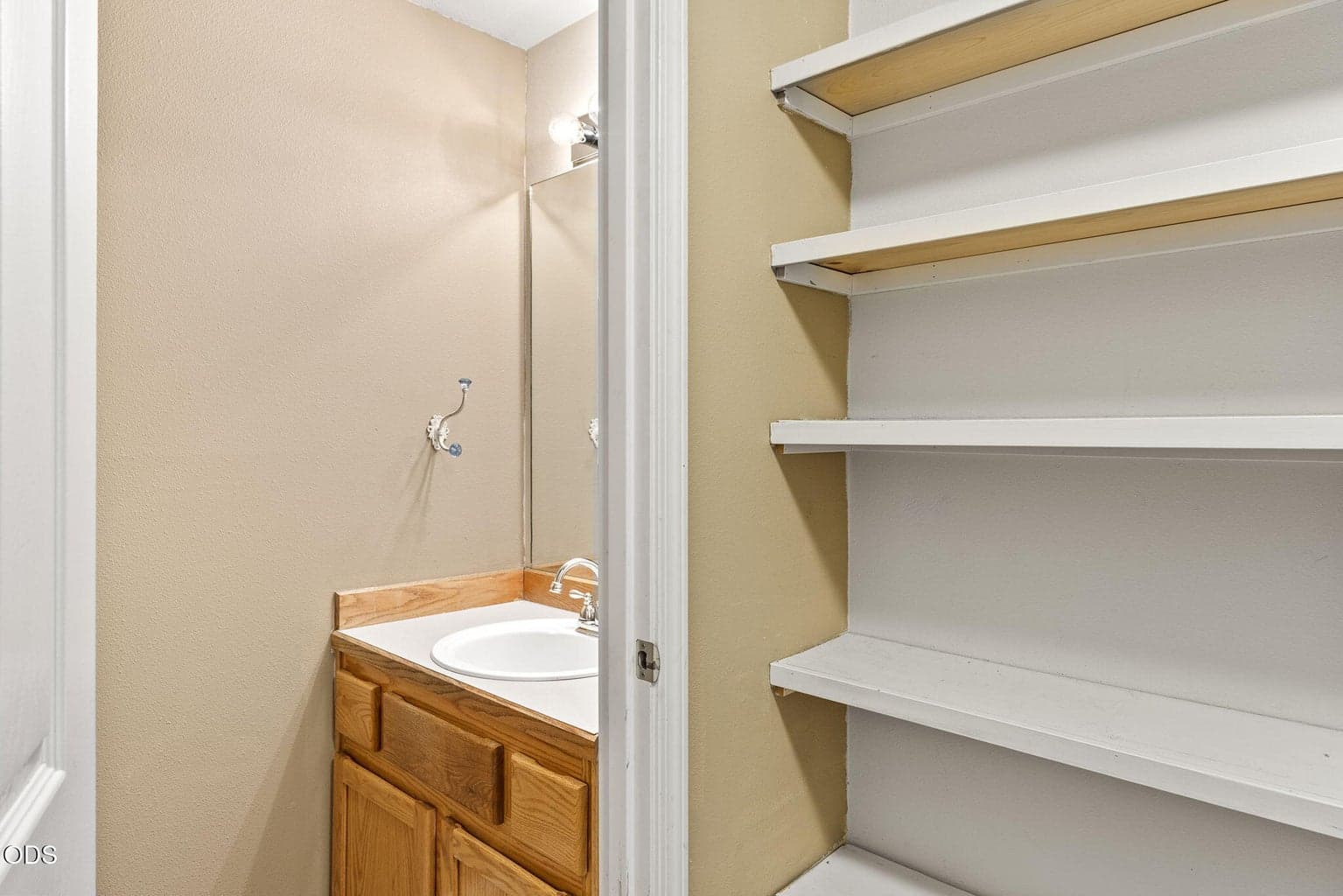 Photo of 2834 SW 27th Court 12 of 41