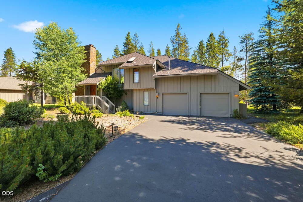 Photo of 57715 Poplar 1 of 52