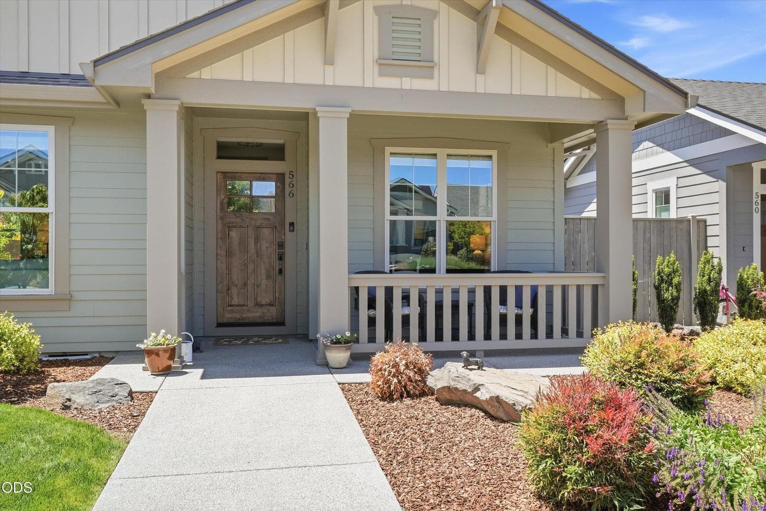 Photo of 566 Canterwood 2 of 36