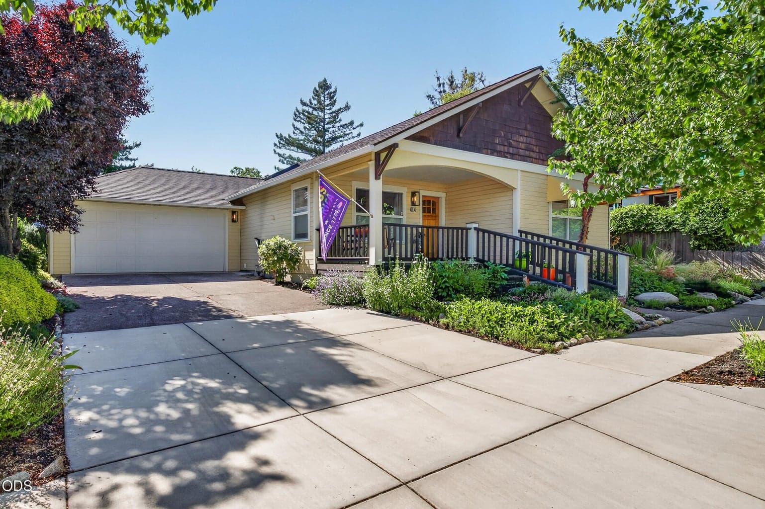 Photo of 414 Parkside 1 of 27