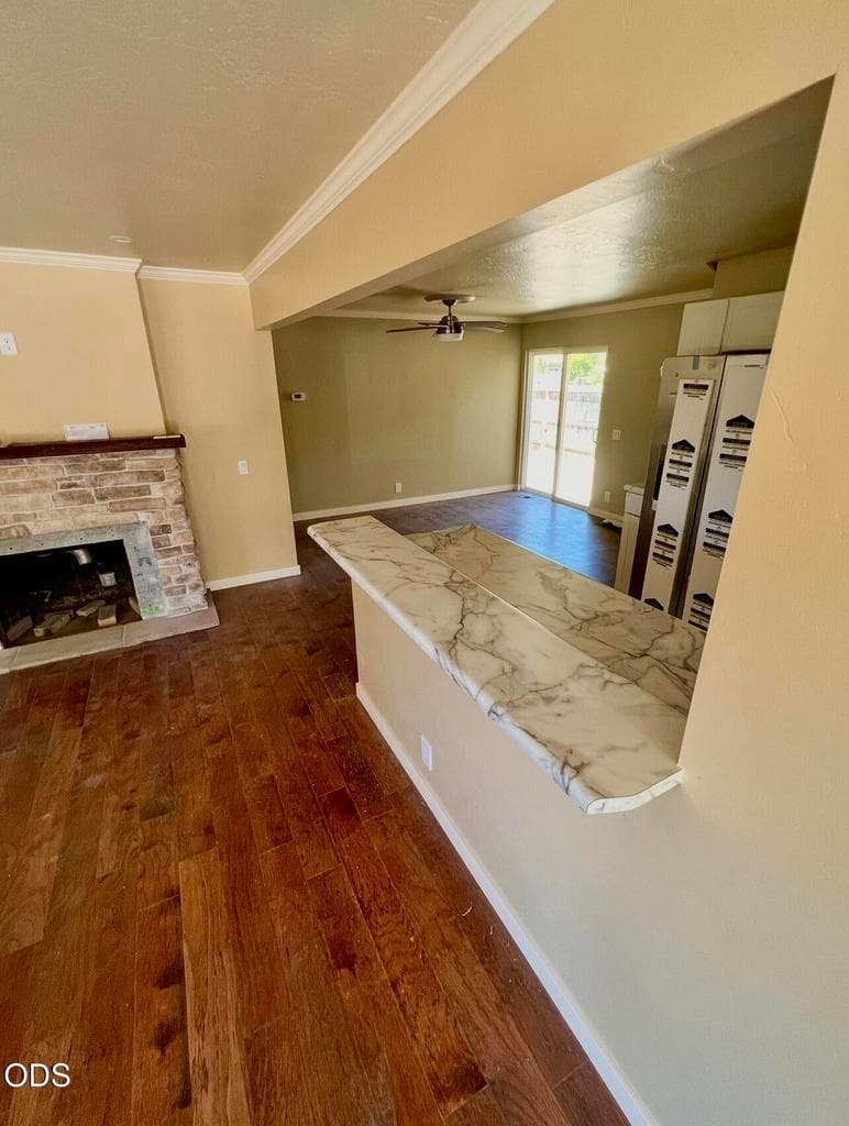 Photo of 1024 Hawthorne 4 of 5
