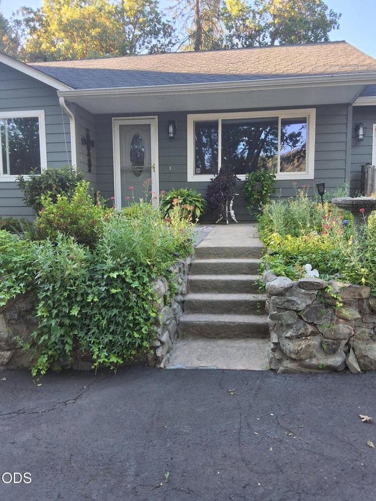 Photo of 1275 4th 3 of 34