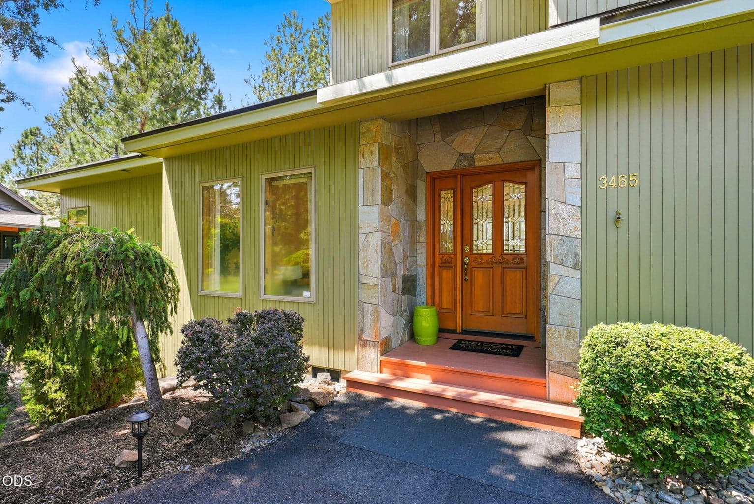 Golf community home exterior