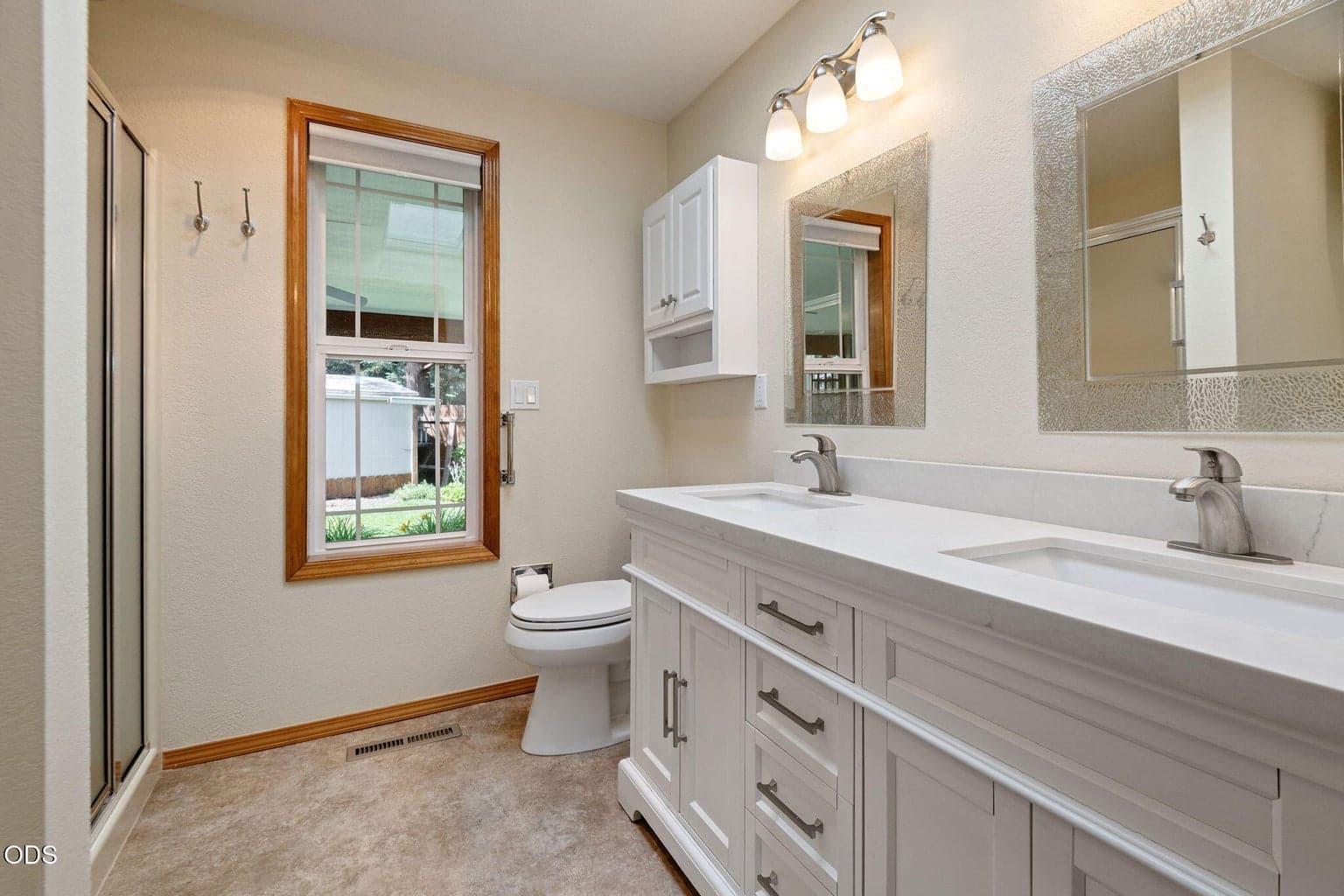 Photo of 1105 SE Palmwood Court 14 of 29