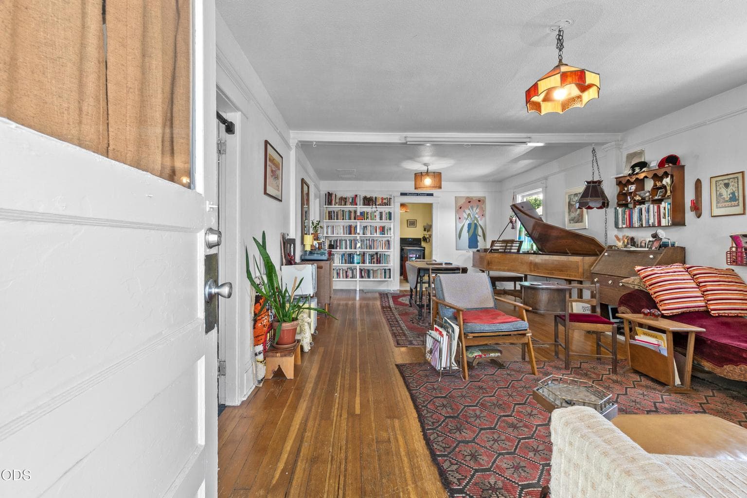 Photo of 3815 64th 3 of 41
