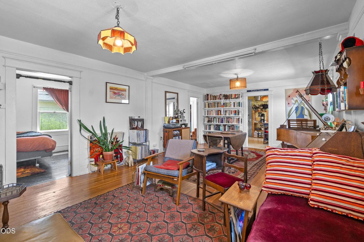 Photo of 3815 64th 5 of 41