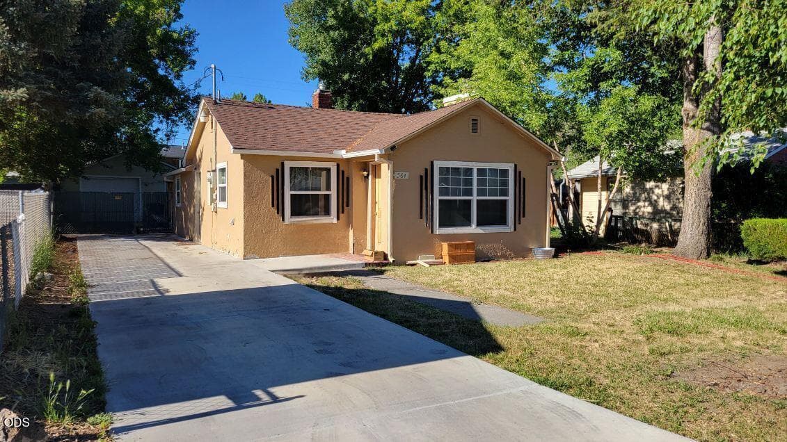 Photo of 584 4th 4 of 4