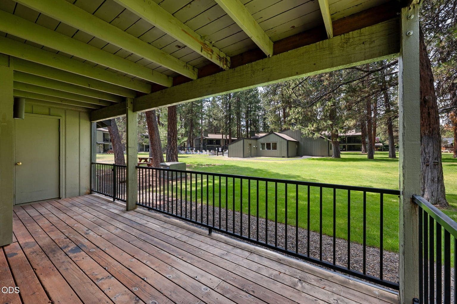 Photo of 897 E Desperado Trail 28 of 43
