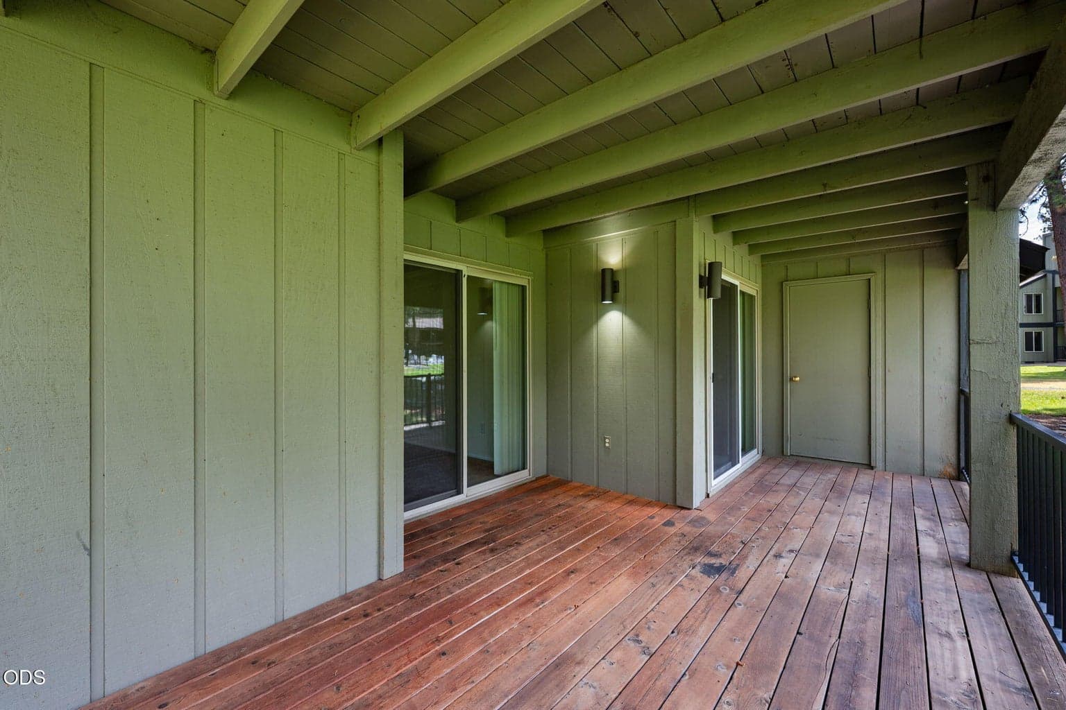Photo of 897 E Desperado Trail 29 of 43