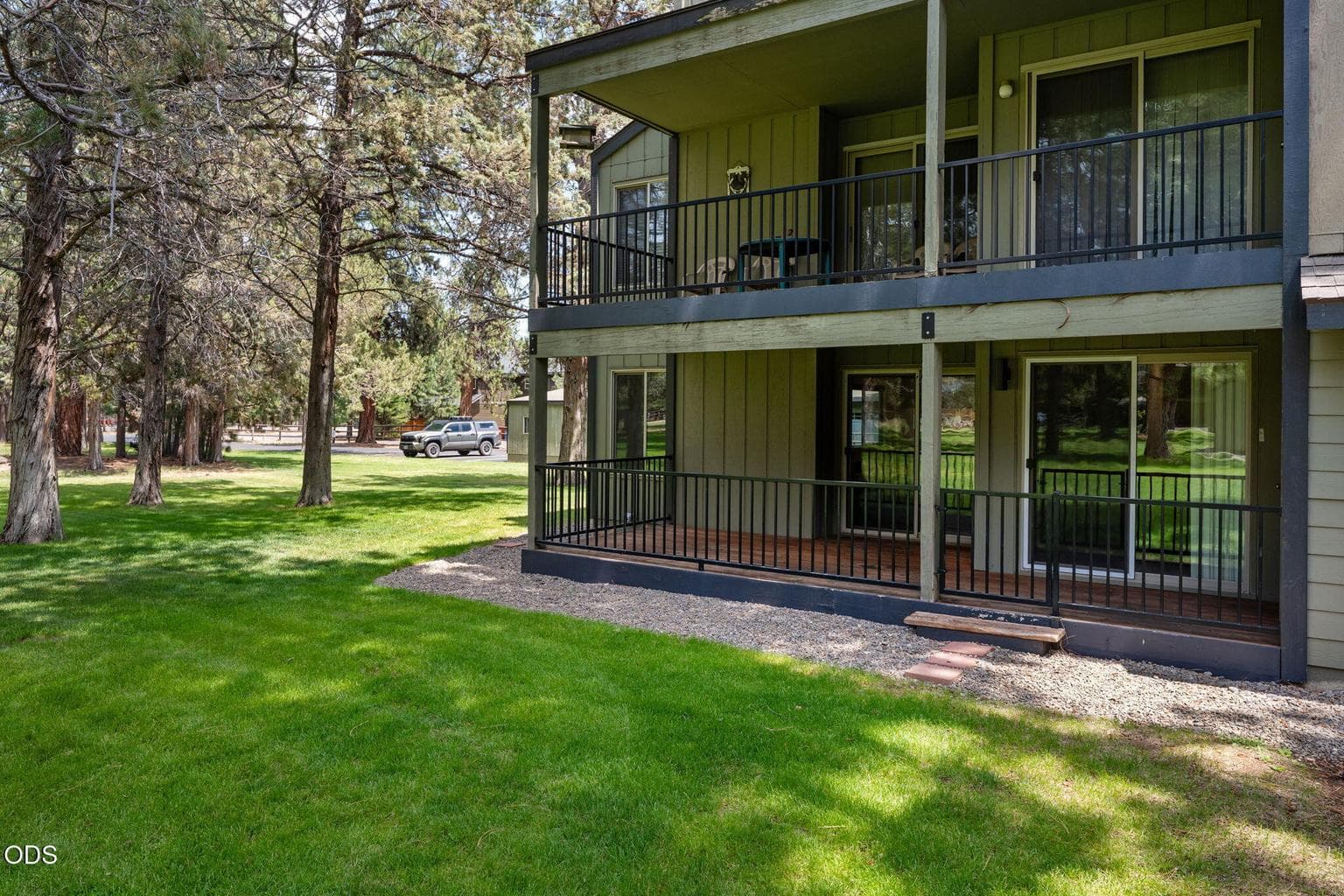 Photo of 897 E Desperado Trail 31 of 43