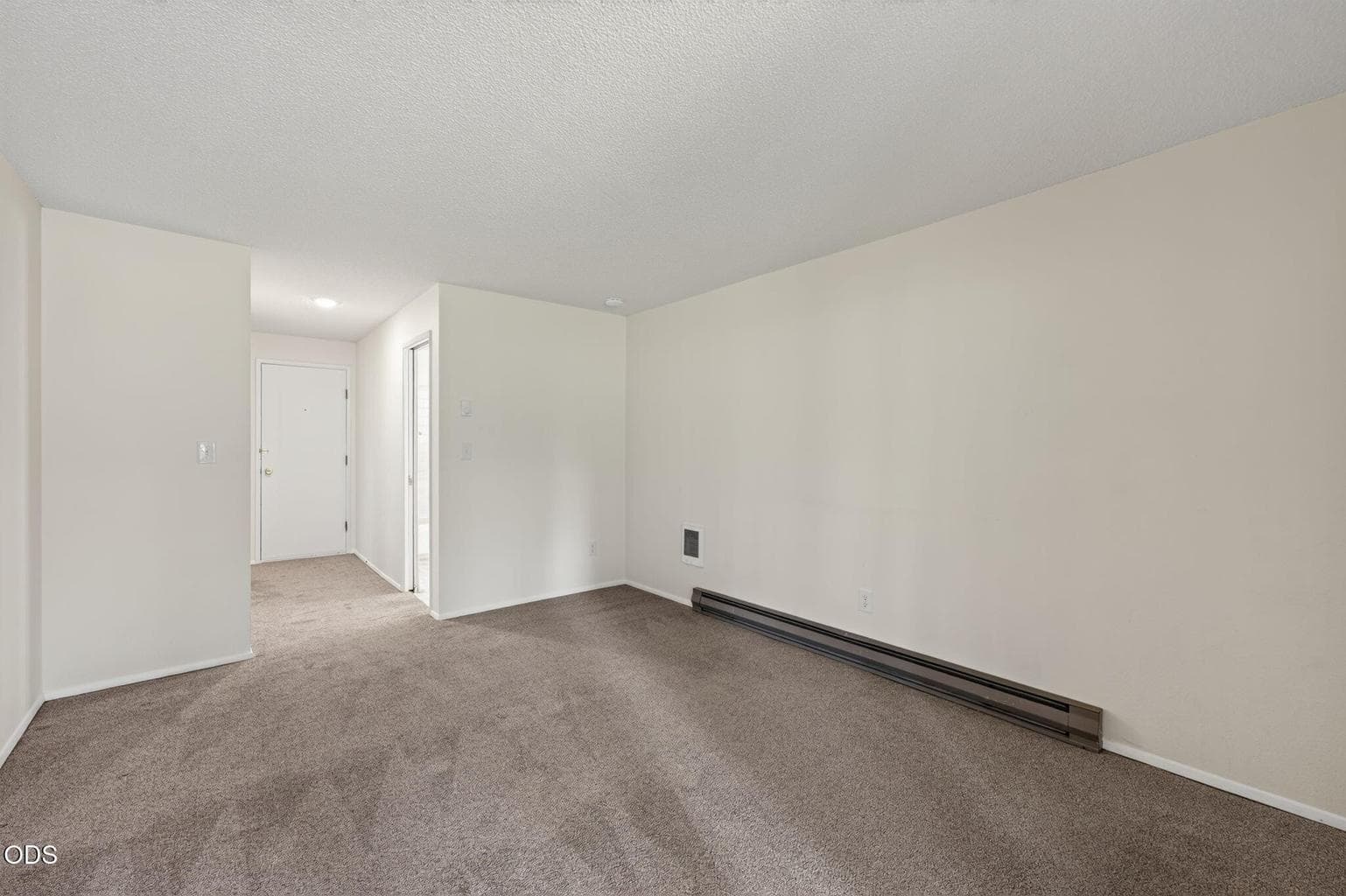 Photo of 897 E Desperado Trail 23 of 43