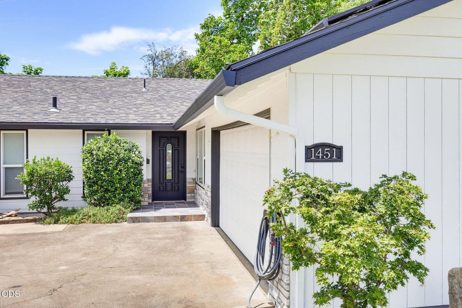 Photo of 1451 Bluebonnet 5 of 67