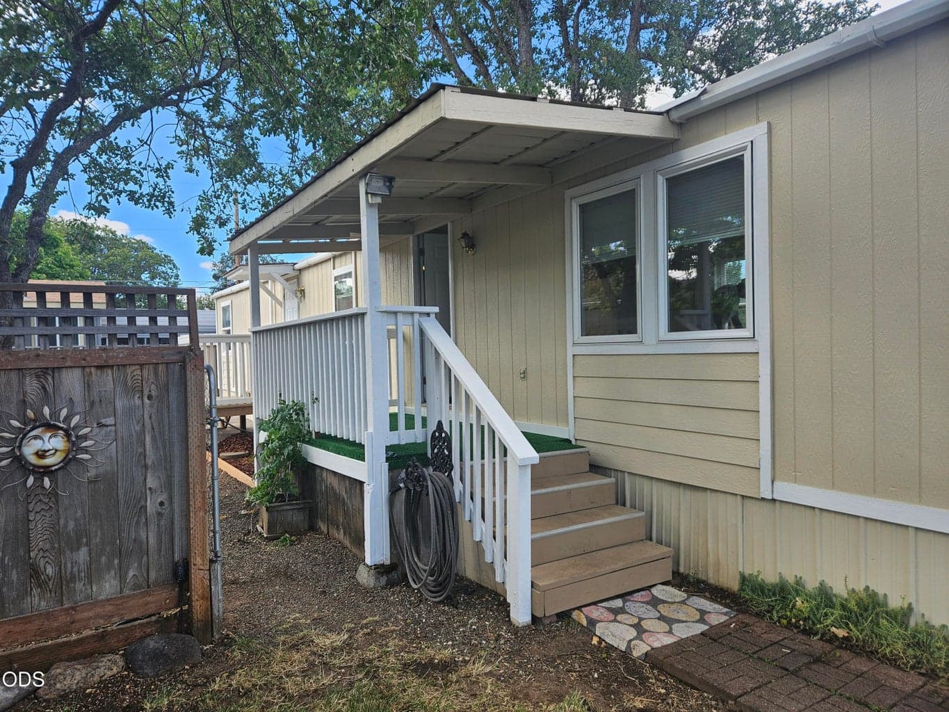 Photo of 380 Gregory 2 of 21