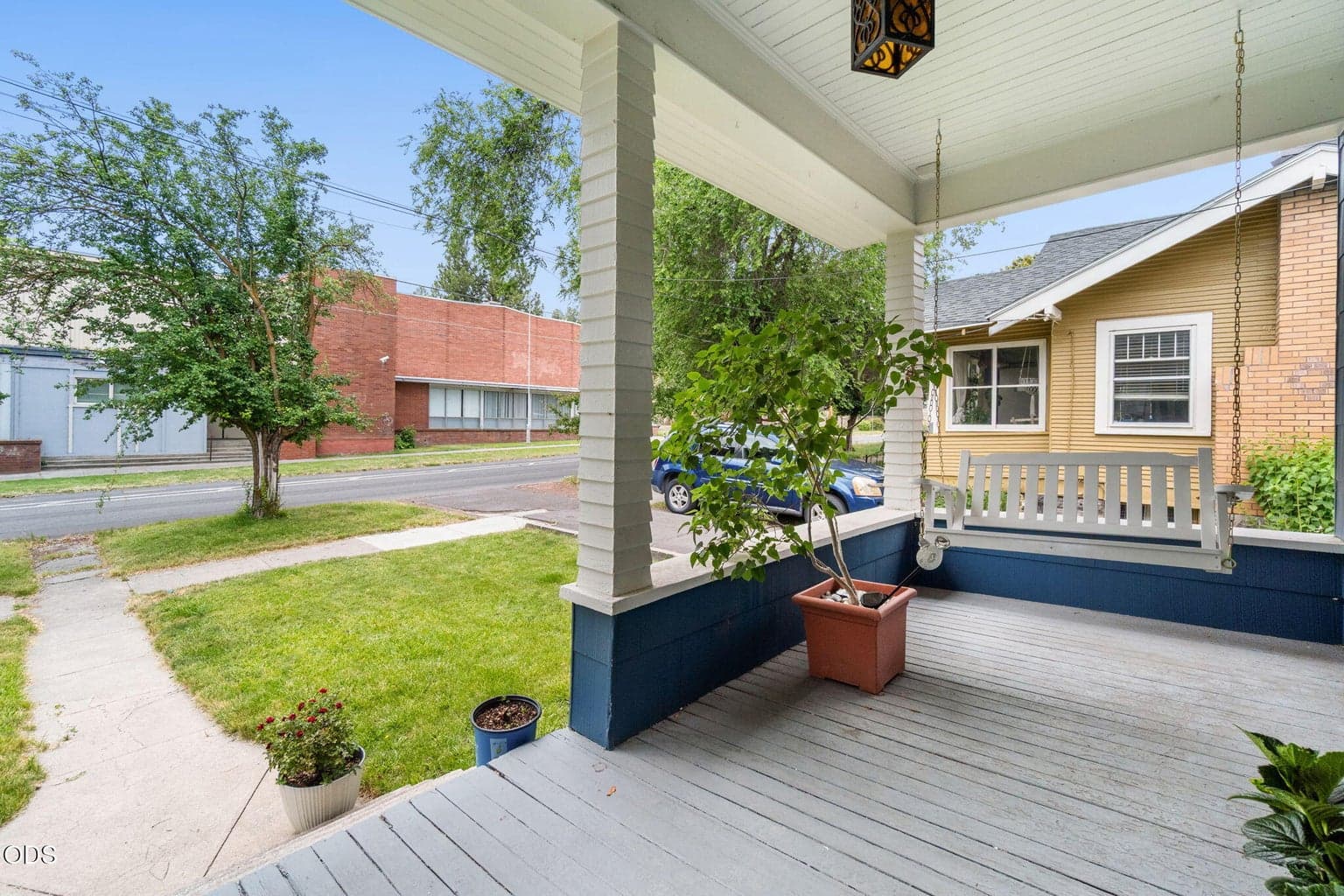 Photo of 419 9th Street 3 of 45