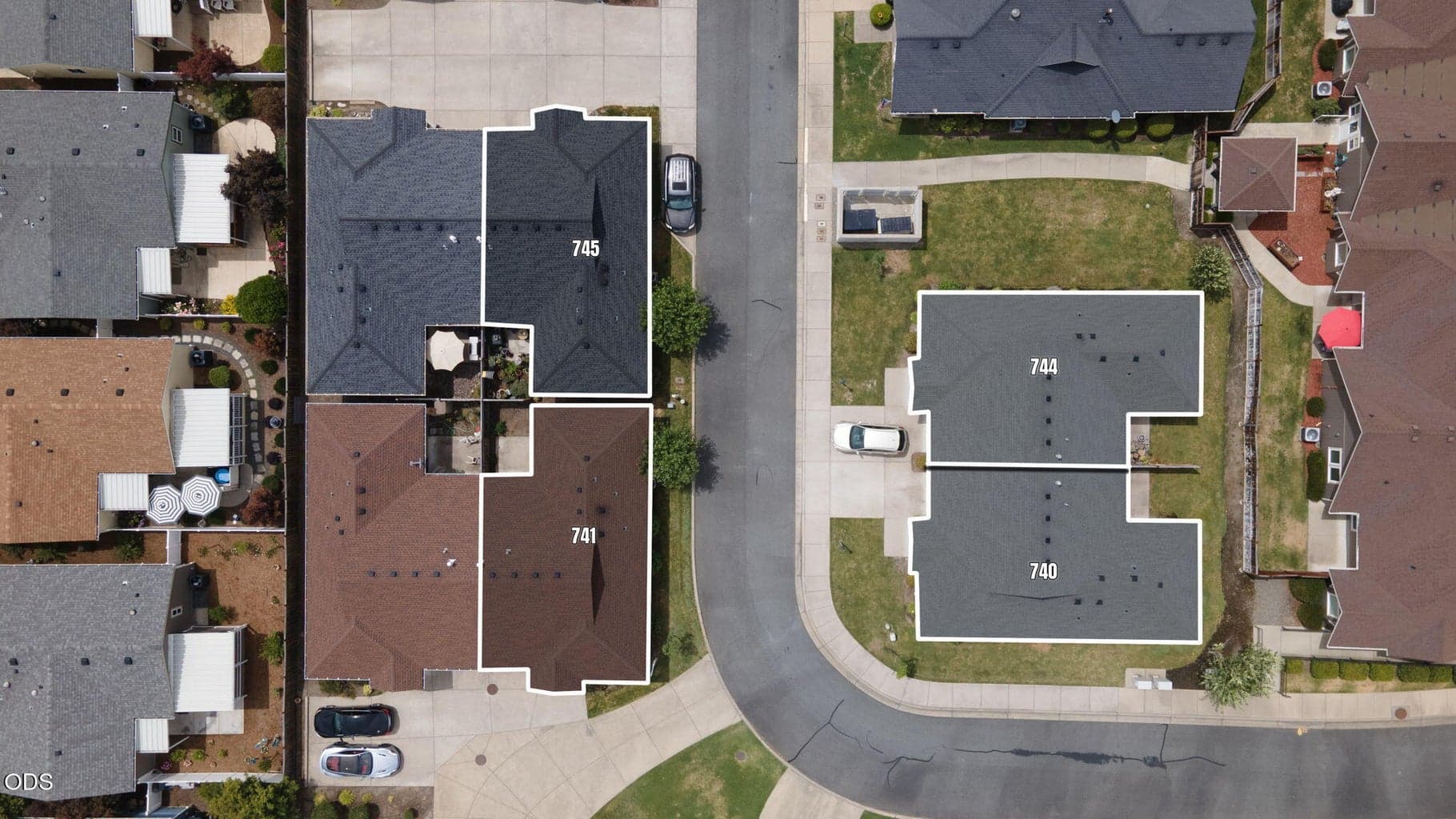 Photo of 740 Kinsington Court 2 of 20