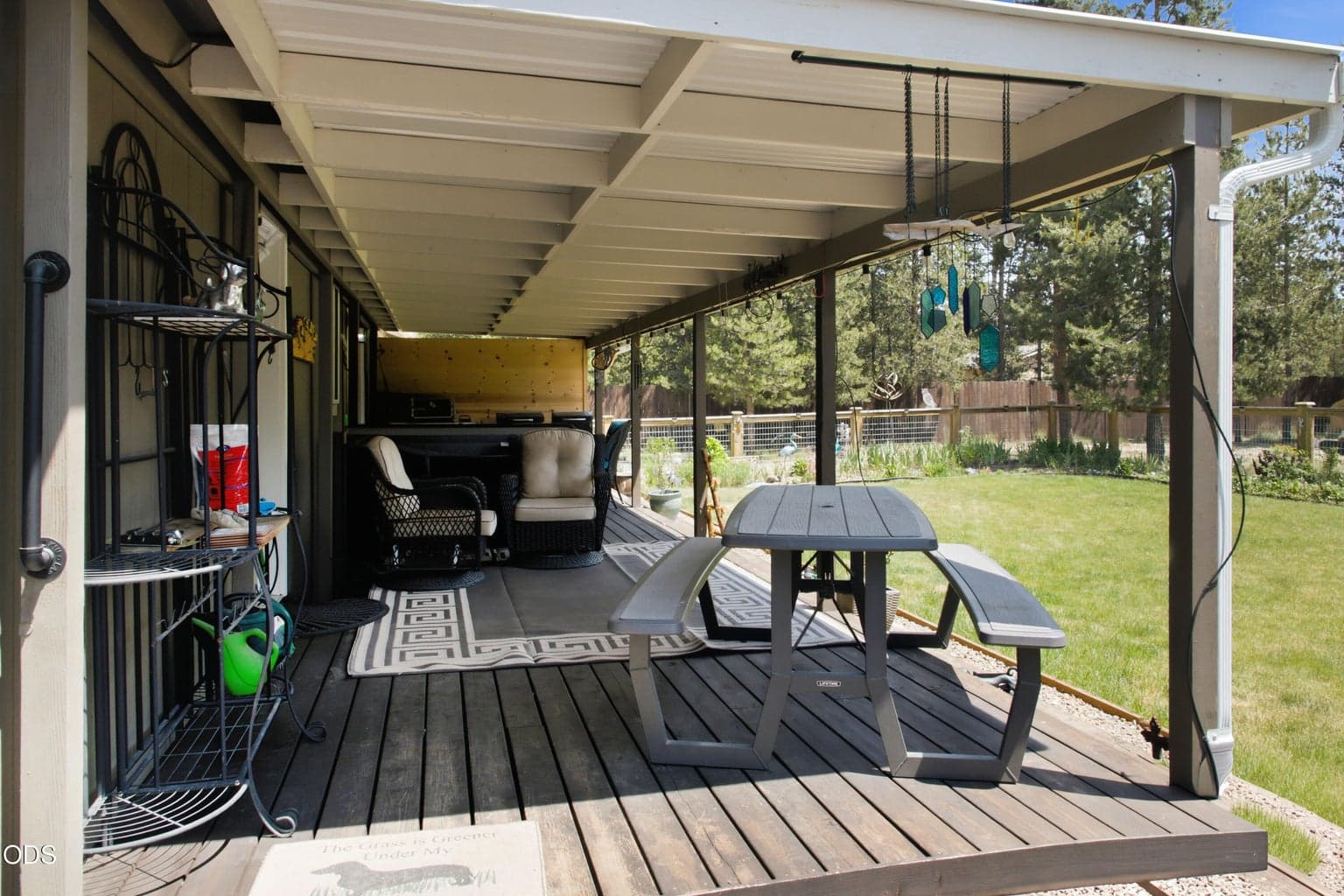 Wonderful covered back deck great for entertaining!