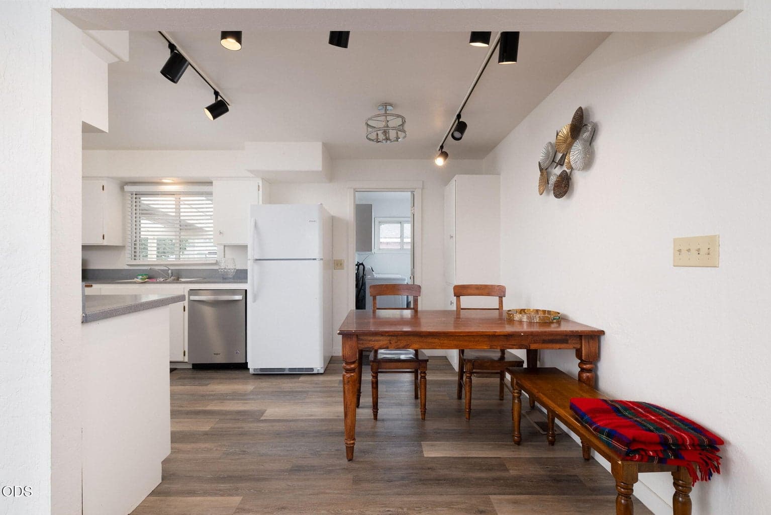 Photo of 820 4th 5 of 32