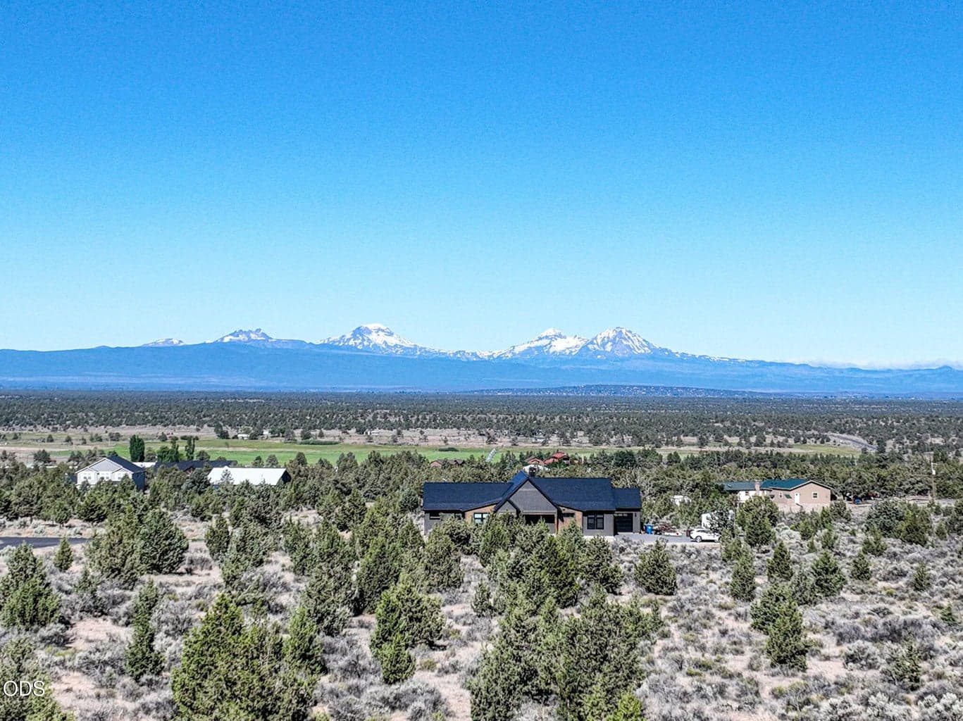 Unobstructable Panoramic Cascade Views