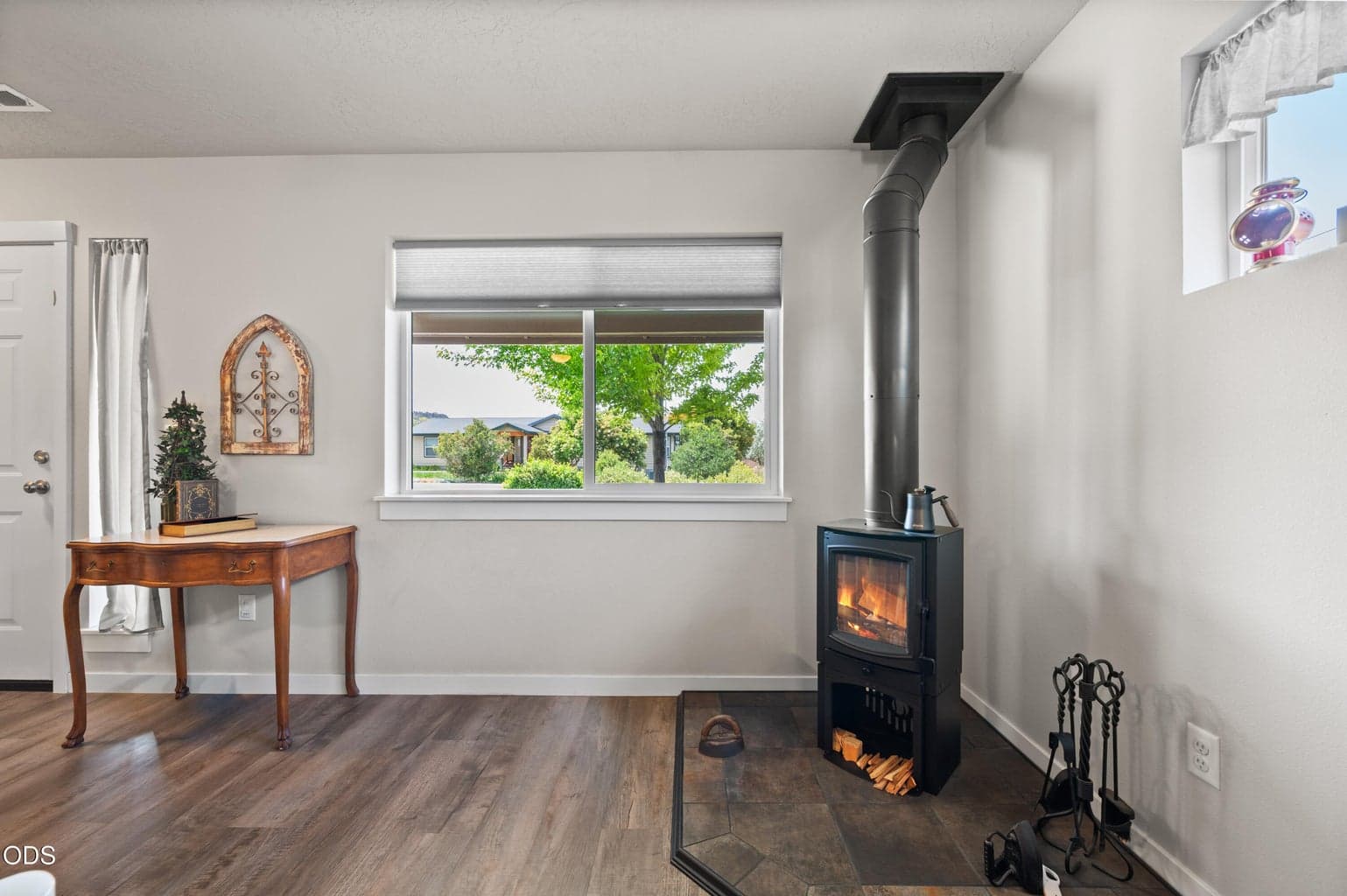 Photo of 1238 Seehale Avenue 5 of 39