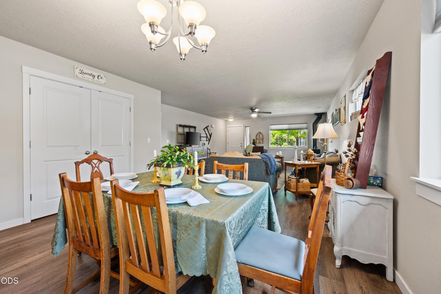 Photo of 1238 NW Seehale Avenue 15 of 39