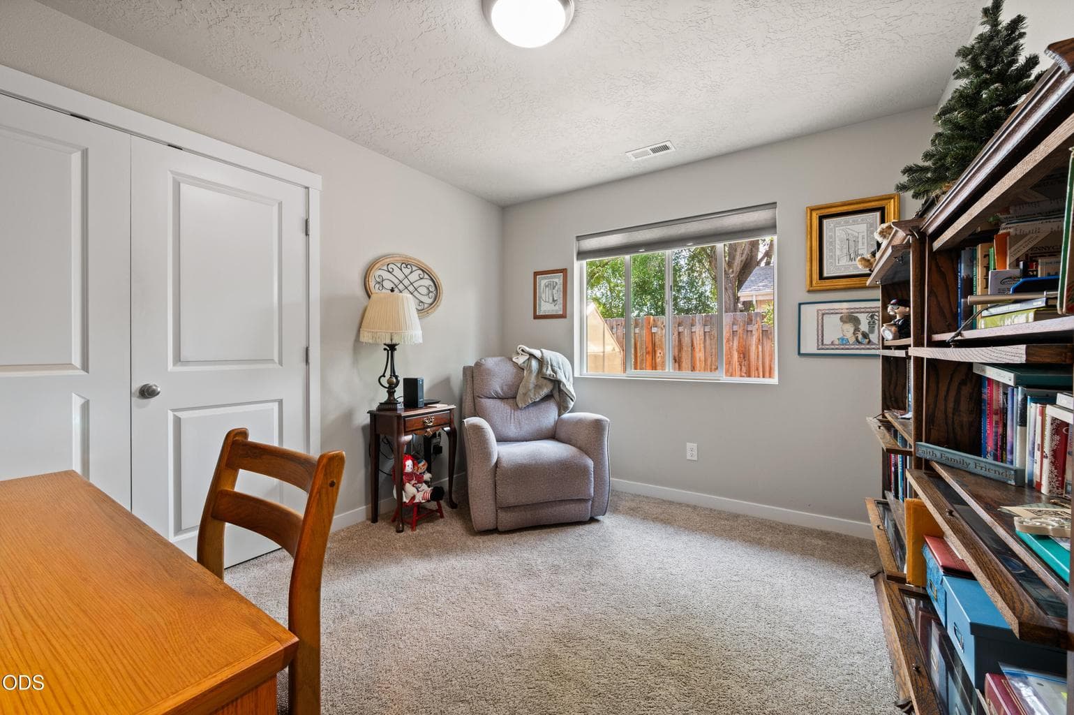 Photo of 1238 NW Seehale Avenue 18 of 39