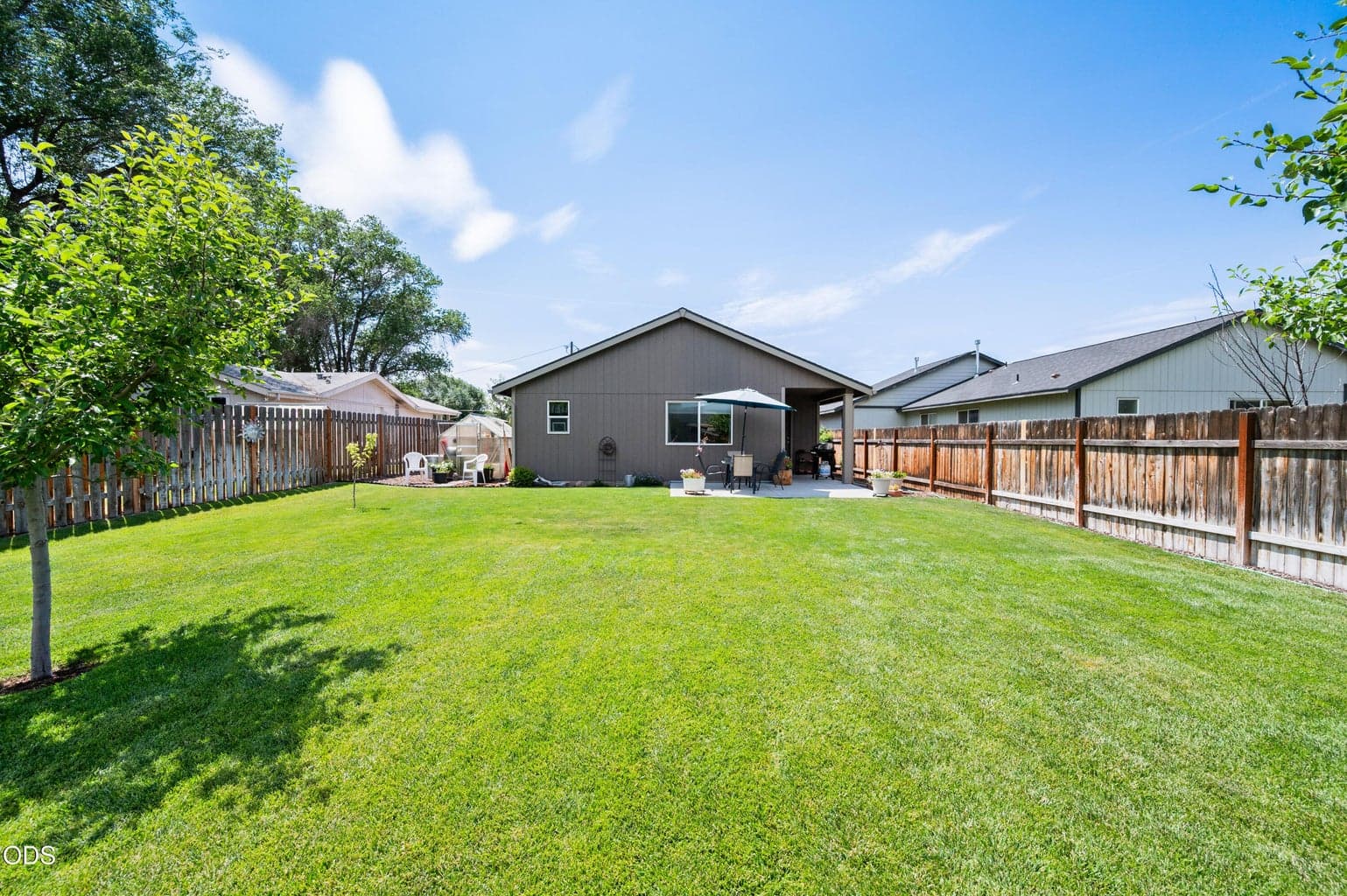 Photo of 1238 NW Seehale Avenue 25 of 39
