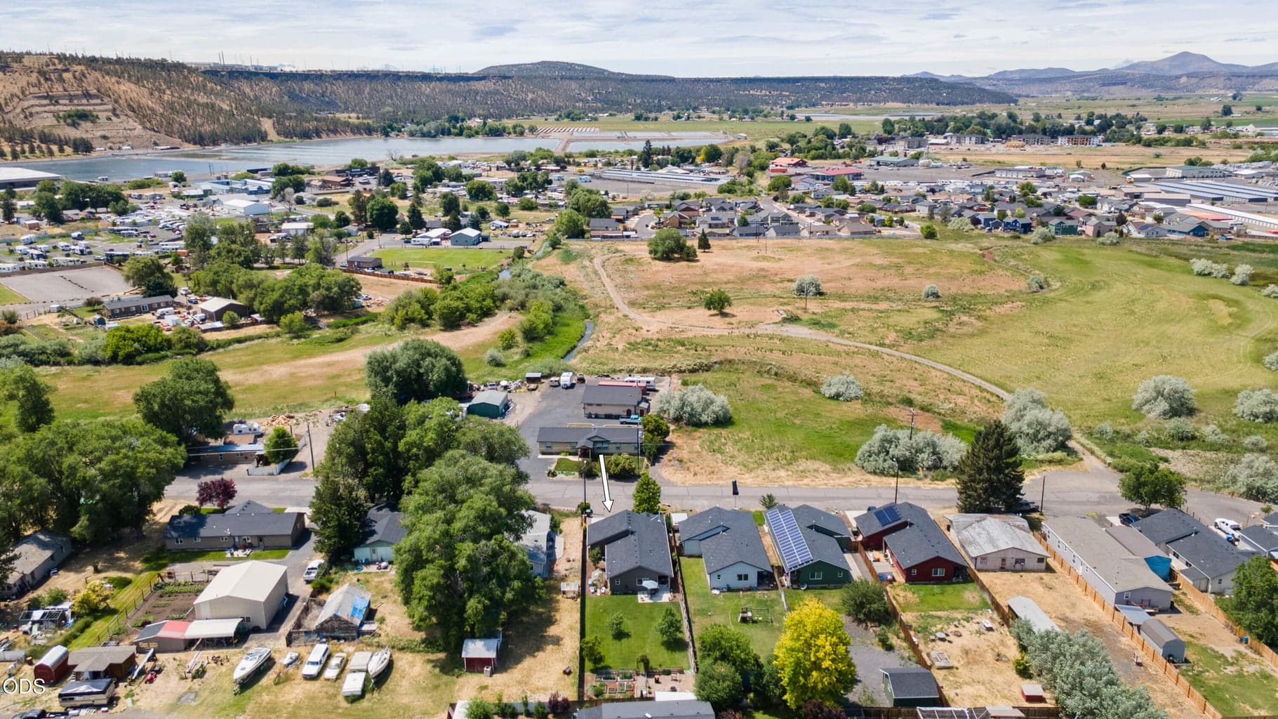 Photo of 1238 NW Seehale Avenue 37 of 39