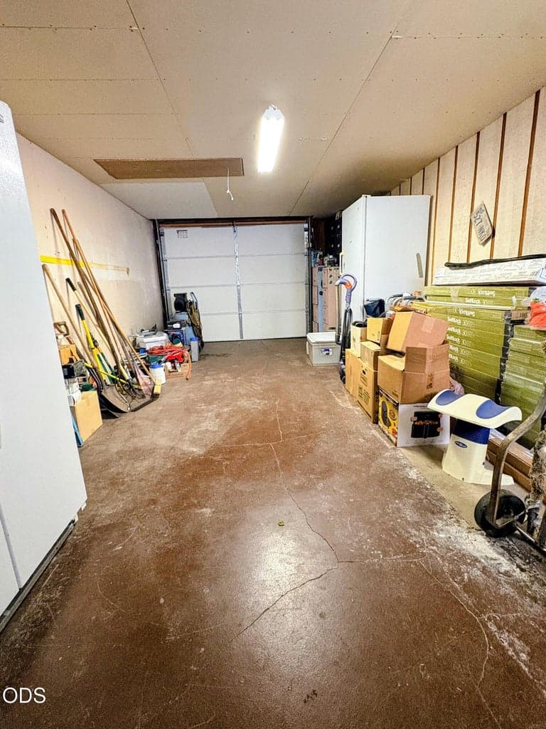 Photo of 15845 Burgess Road 23 of 31