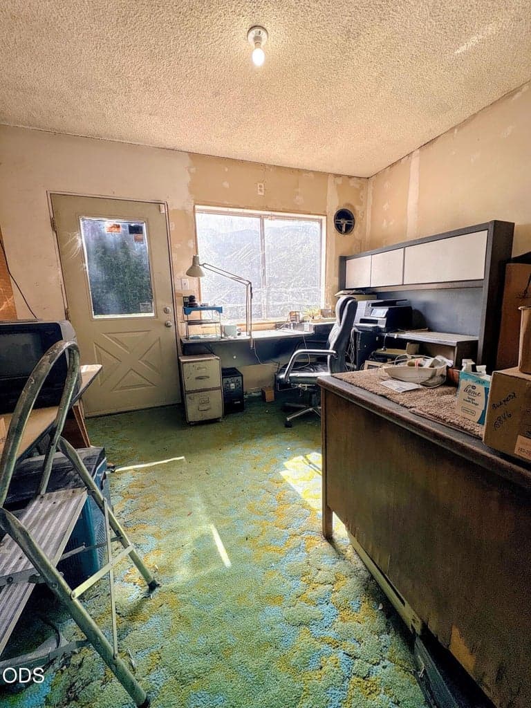 Photo of 15845 Burgess Road 26 of 31