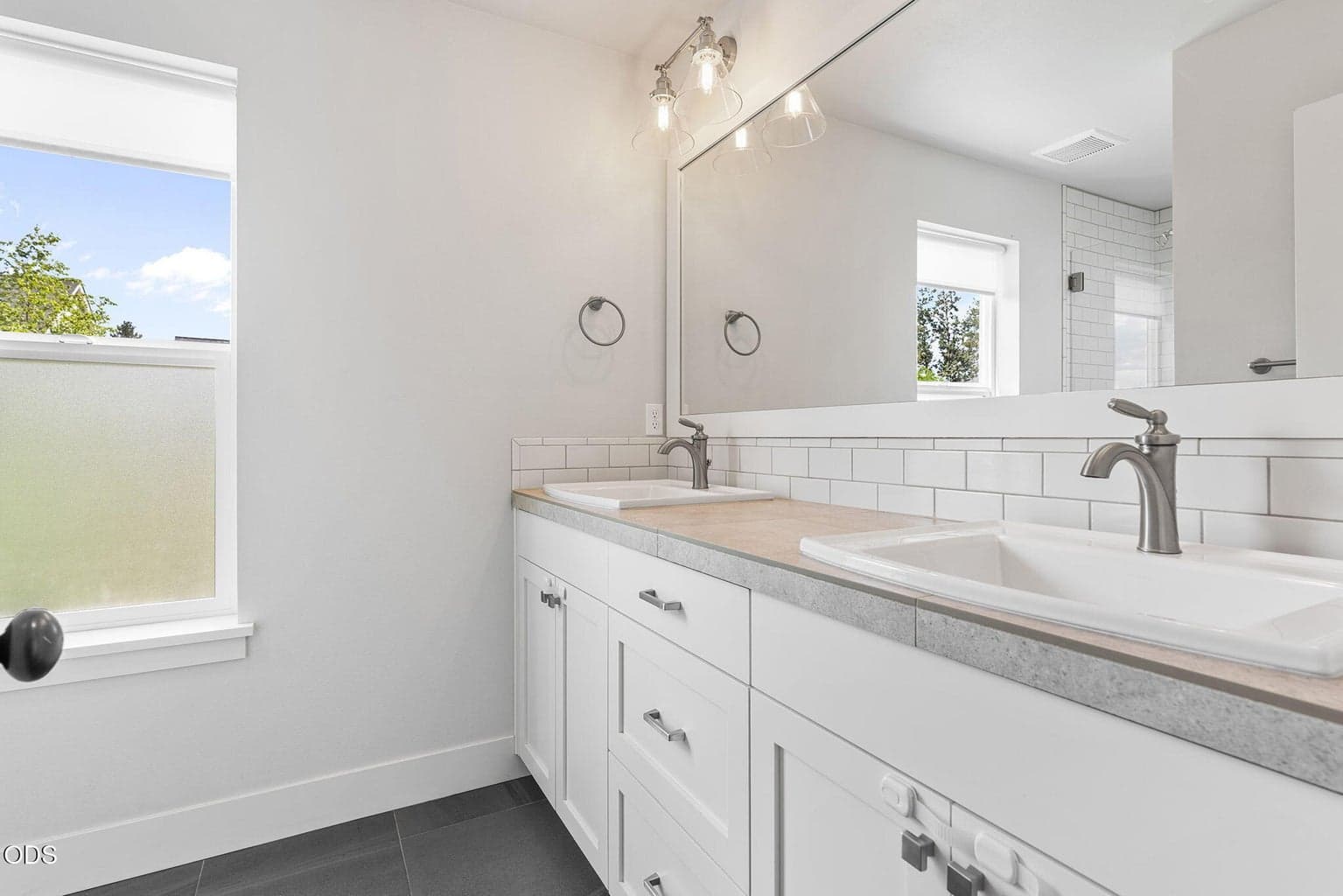 Photo of 20485 SE Byron Avenue 31 of 48