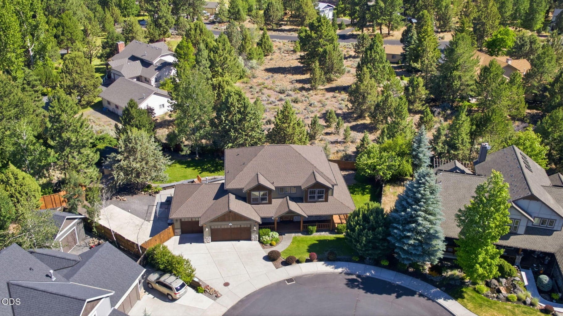 Photo of 20483 Blue Ridge Lane 4 of 44