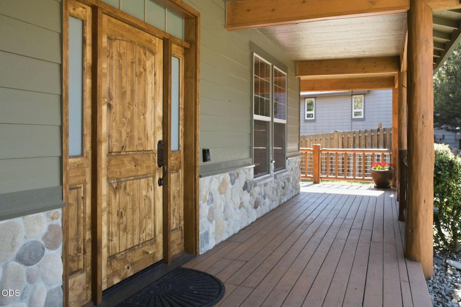 Photo of 20483 Blue Ridge Lane 5 of 44