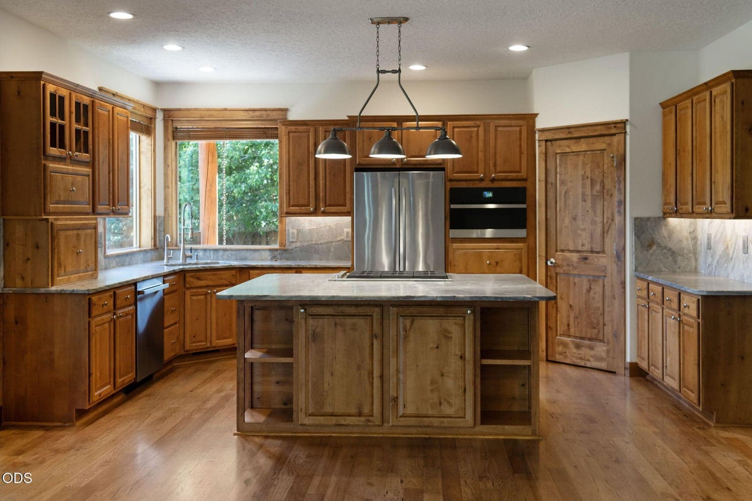 Photo of 20483 SE Blue Ridge Lane 9 of 44