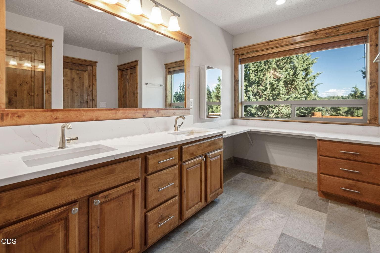 Photo of 20483 SE Blue Ridge Lane 24 of 44