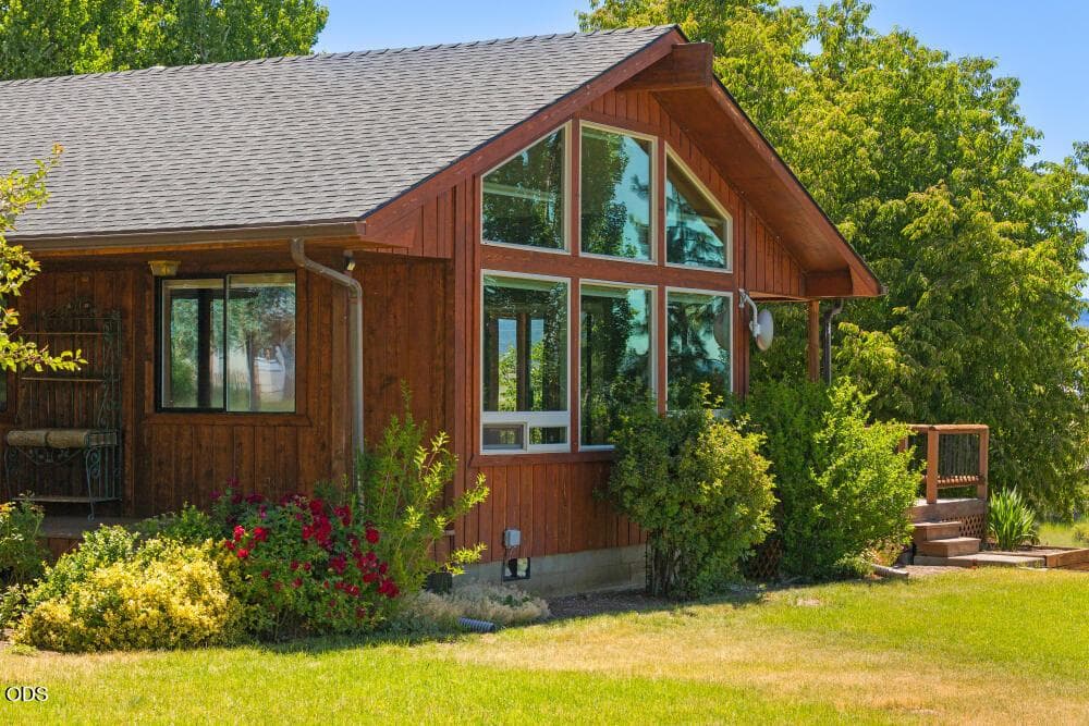 Photo of 34219 Glen Drive 2 of 86
